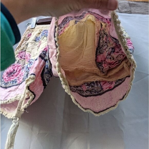 Cute and comfy flowy shorts spring summer flowers floral comfortable soft pink - Picture 4 of 9